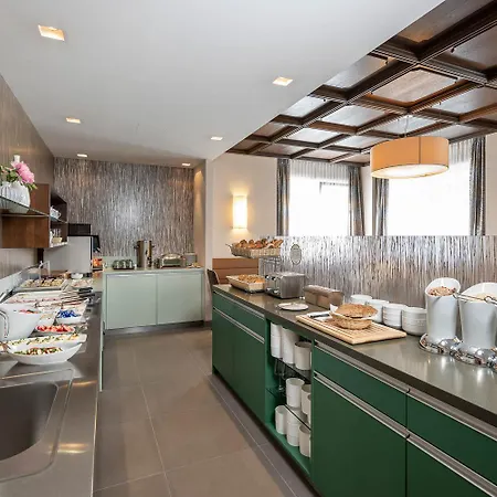 Hotel Ganslhof - Adults Only 3* Salzburg