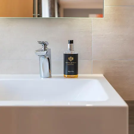 Hotel Ganslhof - Adults Only 3*