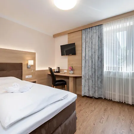 Hotel Ganslhof - Adults Only Hotel