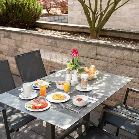 Hotel Ganslhof - Adults Only 3*