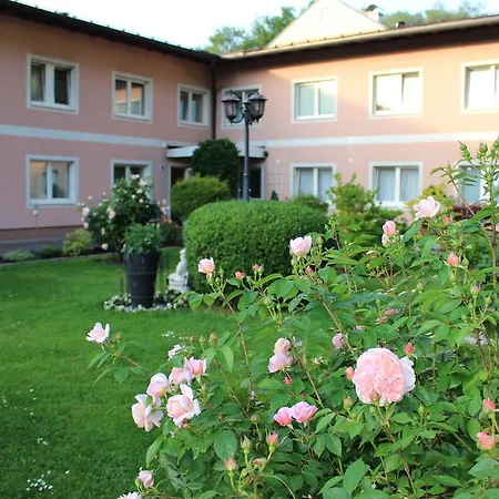 Hotel Ganslhof - Adults Only Salzburg