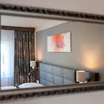 Hotel Ganslhof - Adults Only 3*