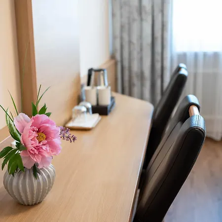 Hotel Ganslhof - Adults Only 3*