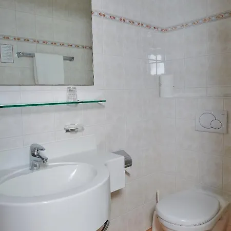 Hotel Ganslhof - Adults Only