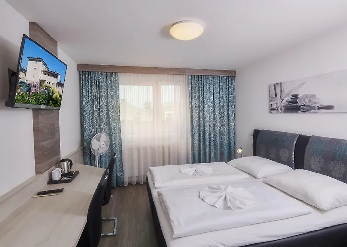 Отель Ganslhof - Adults Only 3*