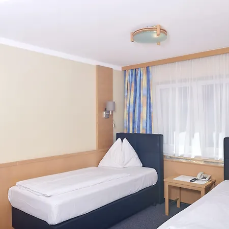 فندق Ganslhof - Adults Only 3*