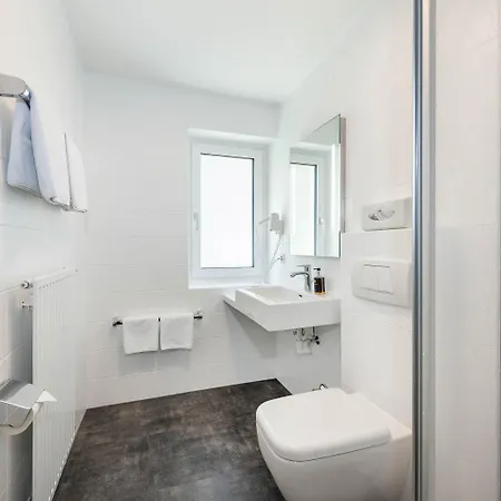 Ganslhof - Adults Only Otel 3*